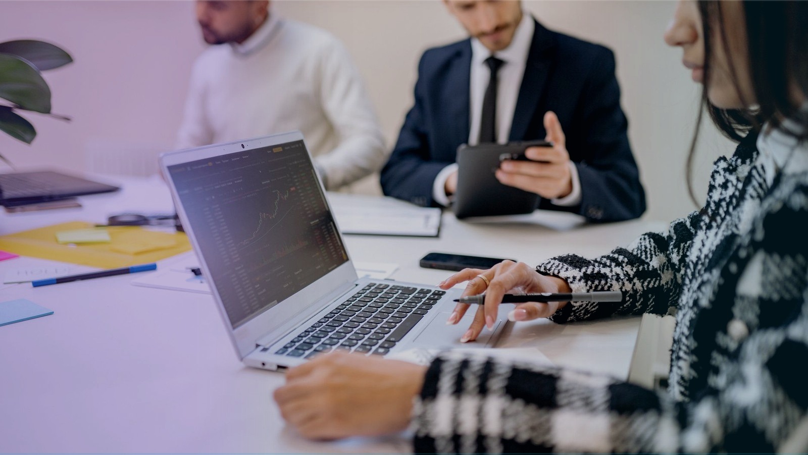 What Is an AI Employee? A Plain-English Guide for UK Owners - First Essential